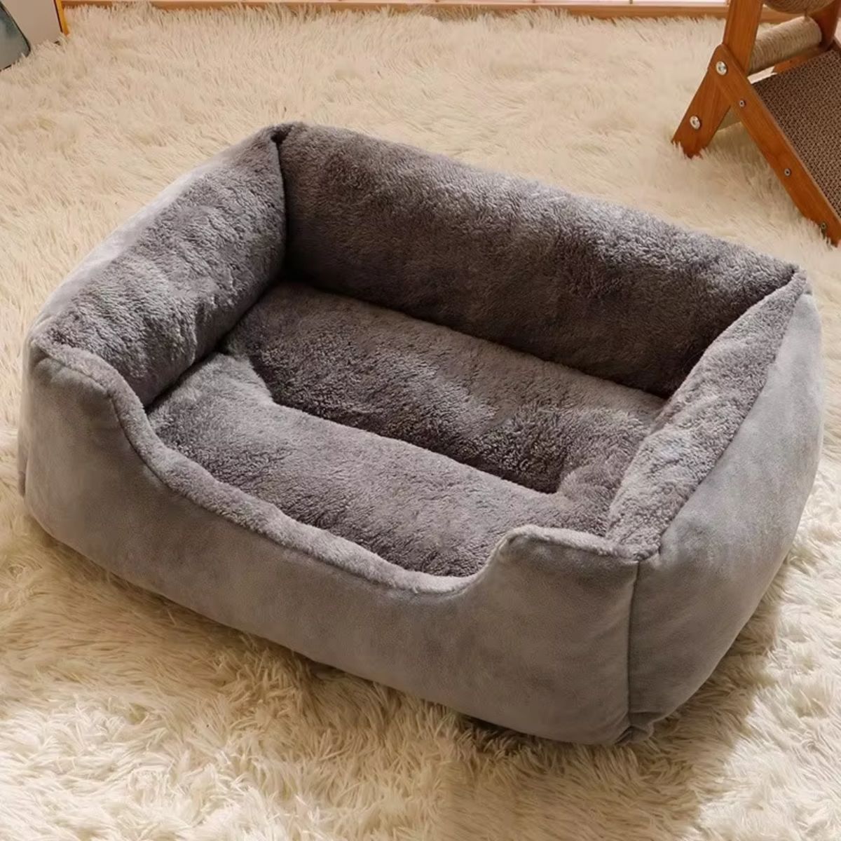 Cozy Plush Self-Warming Pet Bed